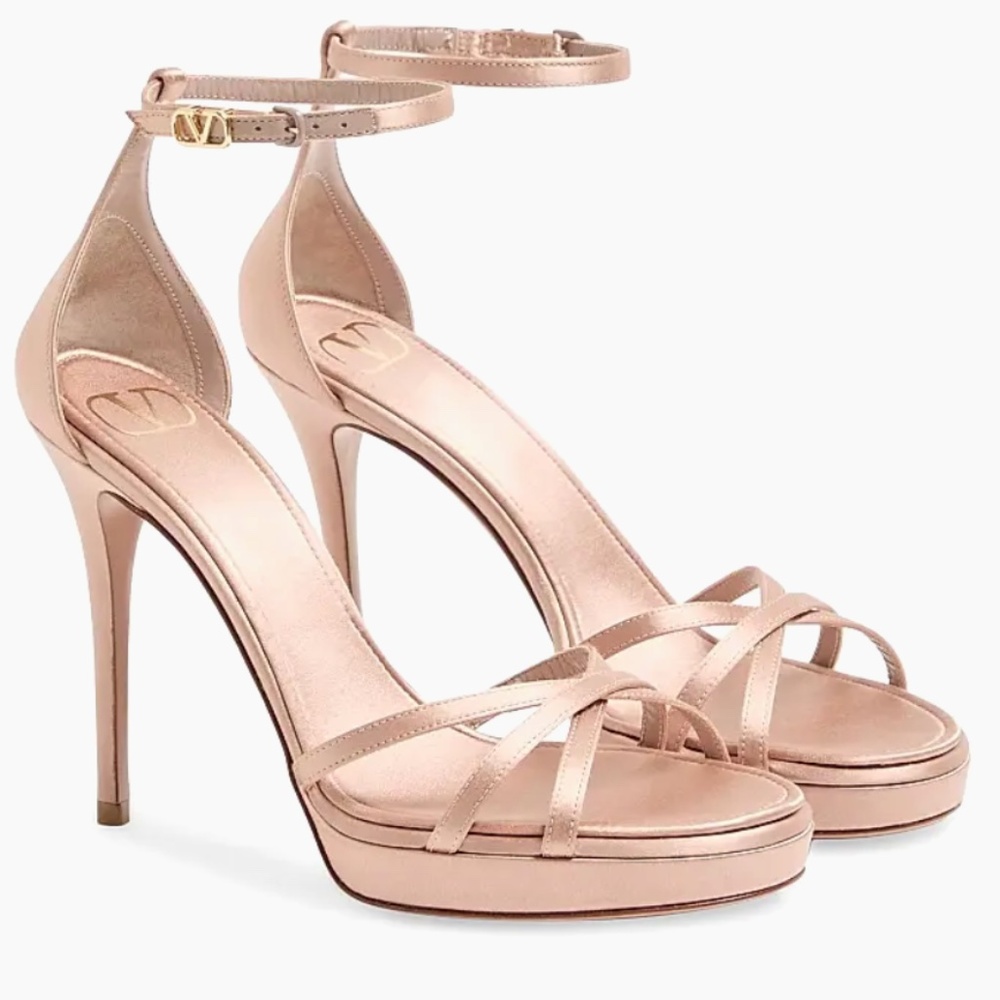 Valentino Garavani Eveninglam 37.5 NWT